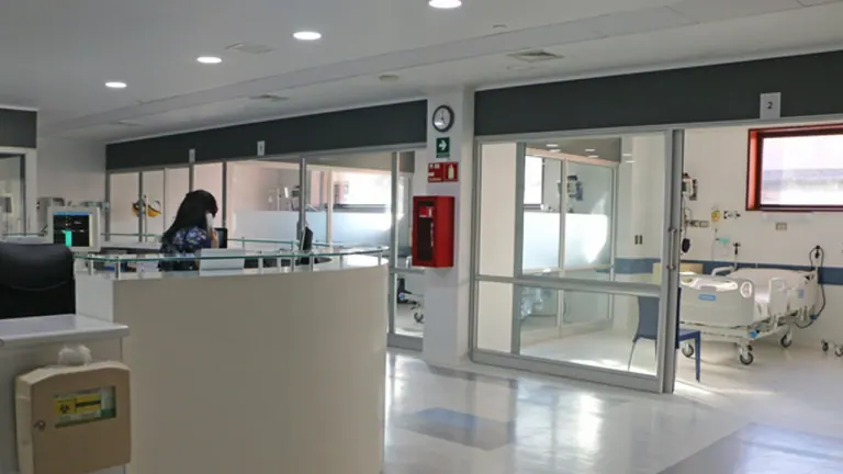 Unidad de Paciente Crítico Clínica Puerto Varas: Tecnología y Cuidados