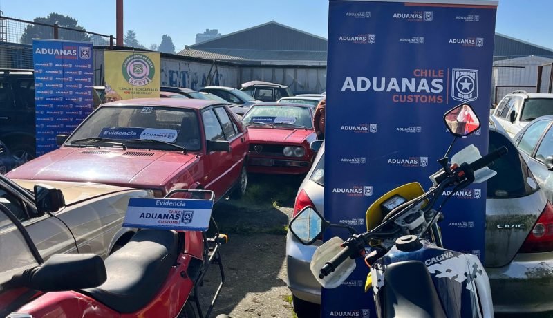 incautan vehiculos de lujo en puerto montt aduanas y carabineros detienen a implicado