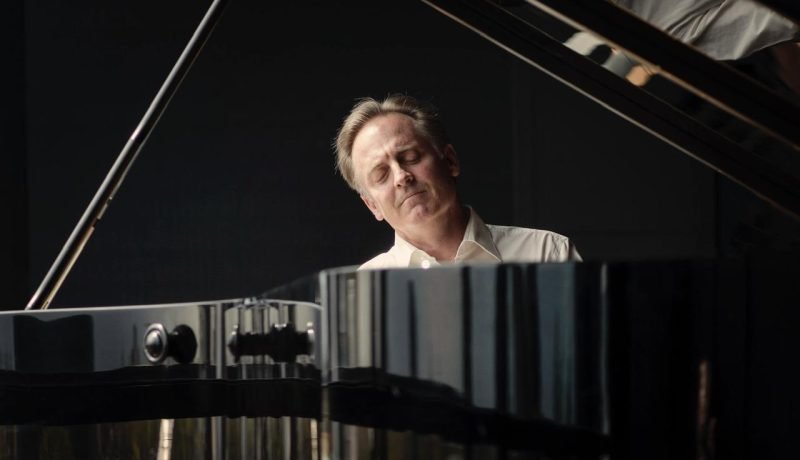 alfredo perl presenta concierto en el teatro del lago de frutillar 13 sep