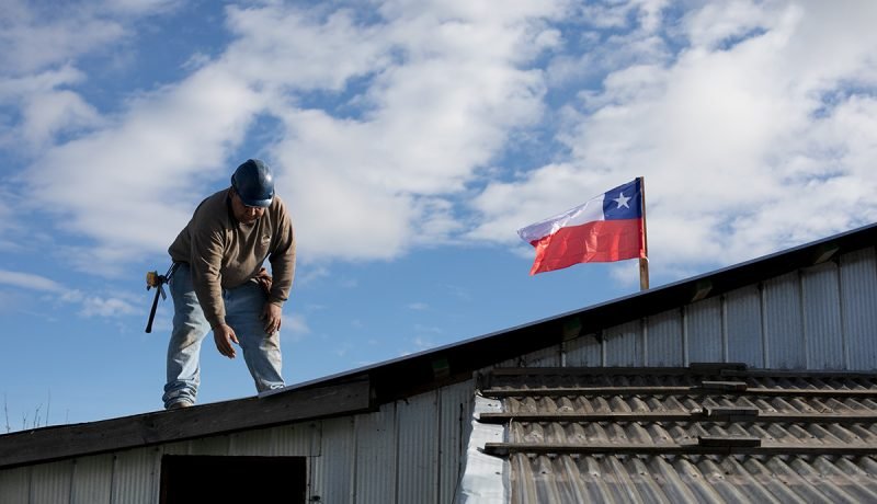 rebaja de contribuciones beneficia a 120 familias de puerto varas tras el tornado del 25 de mayo