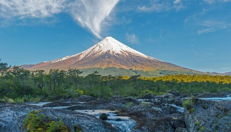 explora la magia del trekking en puerto varas guia de senderos inolvidables