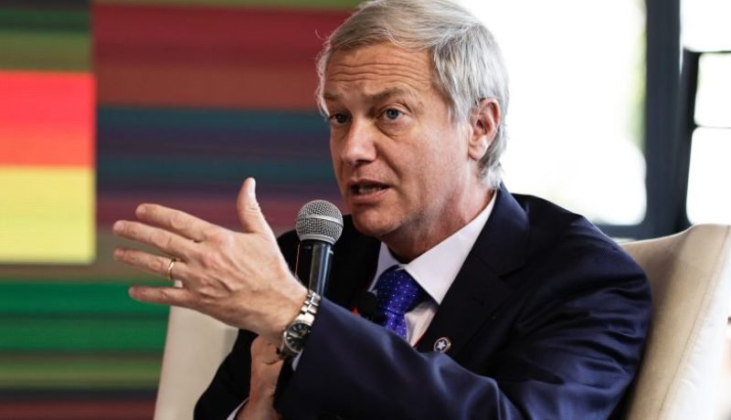 kast desmiente vinculos con red de bots en campana presidencial