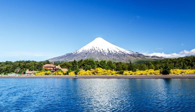 más de 65 líderes del ecosistema emprendedor de los lagos identifican brechas y pactan acciones para impulsar la innovación regional