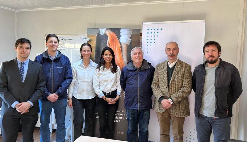 alianza estrategica universidad de aysen y aquachile impulsan salmonicultura sostenible