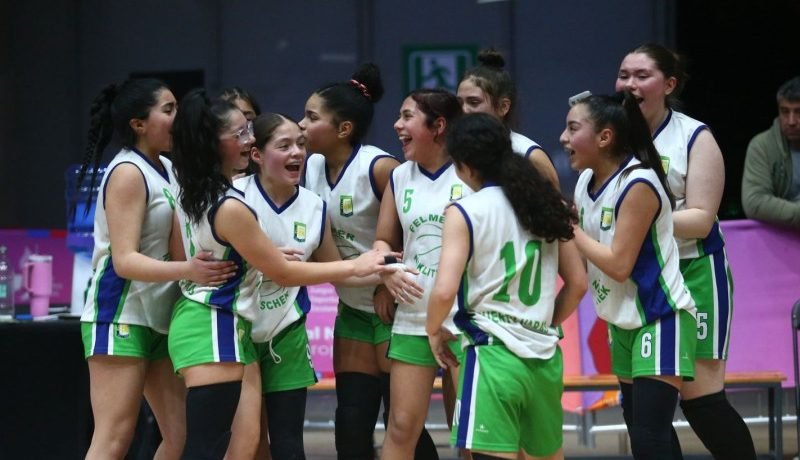 deportistas de puerto varas toman protagonismo en juegos escolares 2025
