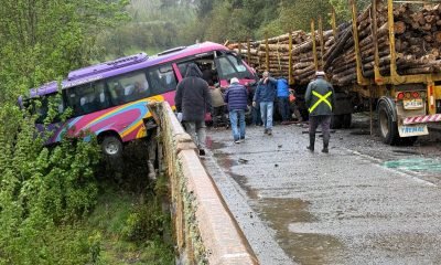 accidente grave en ruta v 60: colisión en puente maullín 5 deja seis lesionados en los lagos