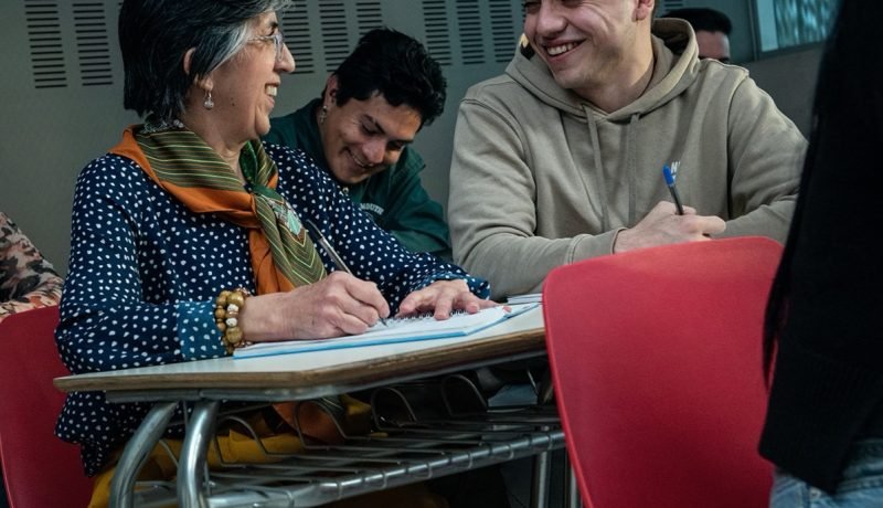 inacap: becas 100% y 50% para adultos mayores en carreras técnicas