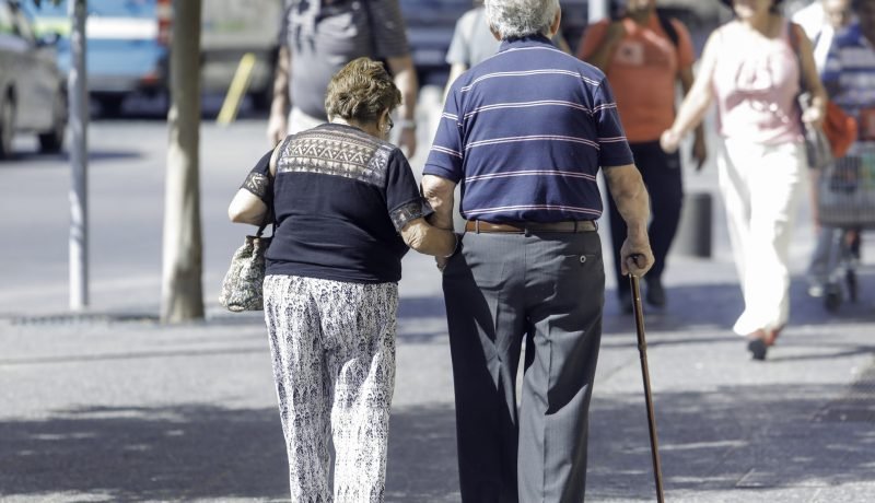 contribuciones 2025: rebajas para adultos mayores en chile