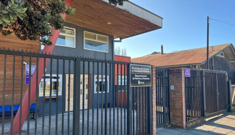 puerto varas departamentos municipales de transito y rentas y patentes operan en nuevas oficinas